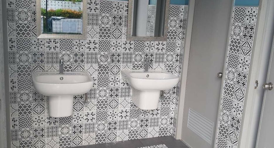 For rent 6 bedrooms villa in Mueang Chiang Mai, Chiang Mai
