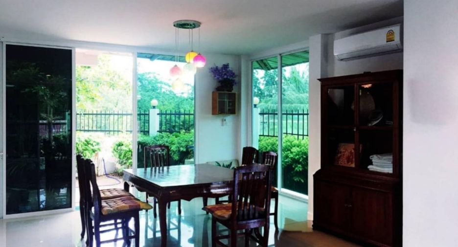 For rent 3 bedrooms villa in Hua Hin, Prachuap Khiri Khan