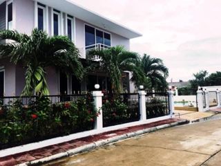 For rent 3 bedrooms villa in Hua Hin, Prachuap Khiri Khan