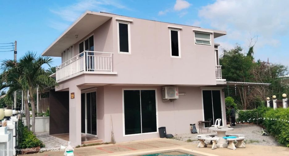 For rent 3 bedrooms villa in Hua Hin, Prachuap Khiri Khan