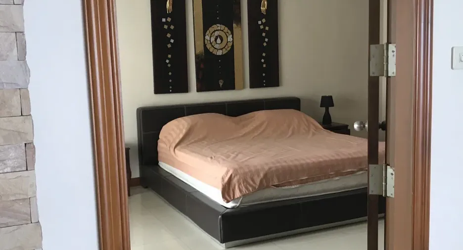 For rent 1 bed condo in Bang Lamung, Chonburi
