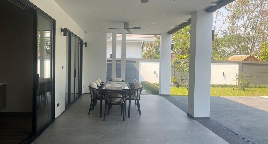 For sale 4 bedrooms villa in Mueang Chiang Mai, Chiang Mai