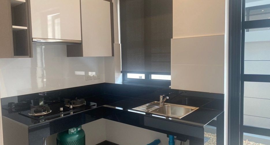 For sale 4 bedrooms villa in Mueang Chiang Mai, Chiang Mai