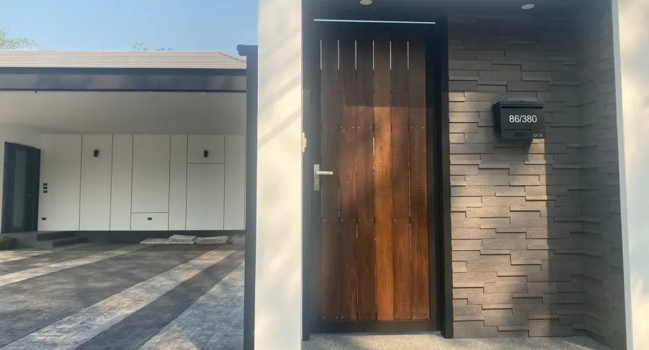 For sale 4 bedrooms villa in Mueang Chiang Mai, Chiang Mai