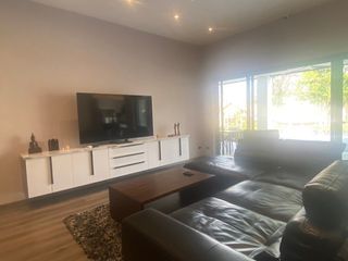 For sale 4 bedrooms villa in Mueang Chiang Mai, Chiang Mai