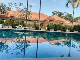 For sale 36 bedrooms villa in Mueang Phuket, Phuket