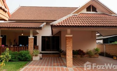 For sale and for rent 4 bedrooms house in Mueang Chiang Mai, Chiang Mai