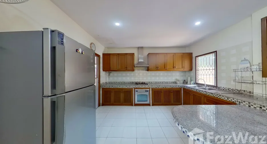 For sale and for rent 4 bedrooms house in Mueang Chiang Mai, Chiang Mai