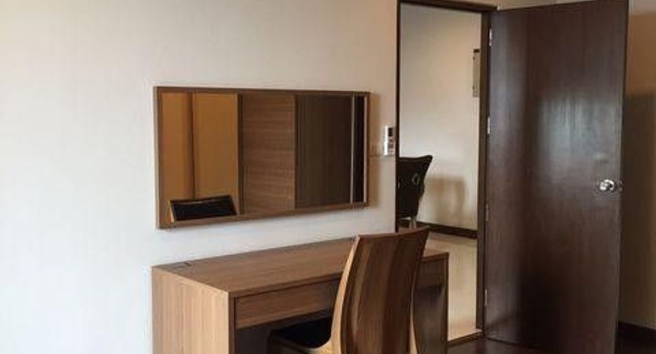 For sale 1 bed condo in Watthana, Bangkok