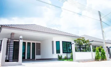 出售 2 卧室 独立屋 在 Nikhom Phatthana, Rayong