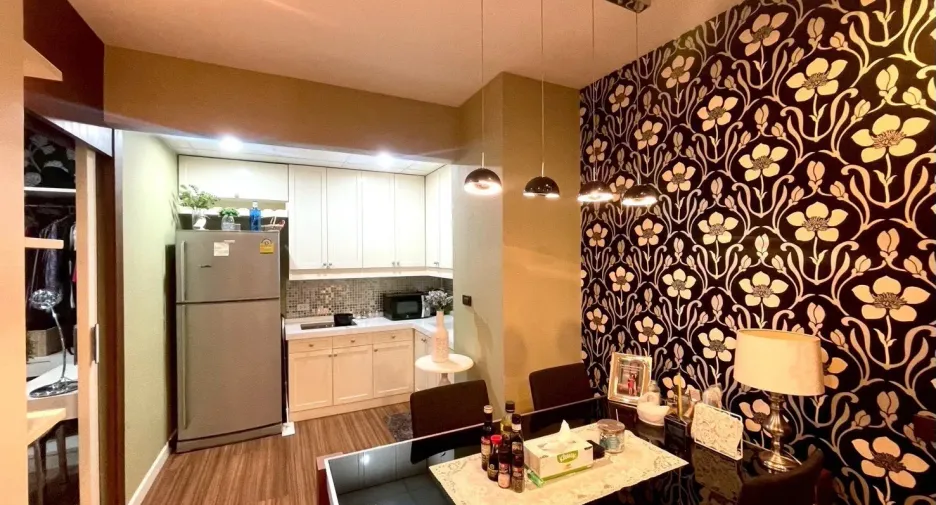For sale 1 Beds condo in Sathon, Bangkok