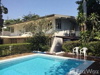 À vendre 6 chambres villa à Watthana, Bangkok