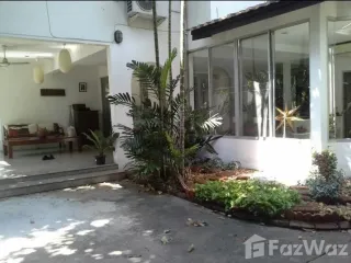 À vendre 6 chambres villa à Watthana, Bangkok