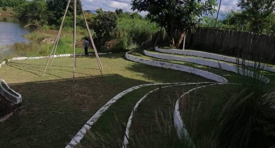 For sale 4 bedrooms house in Doi Lo, Chiang Mai