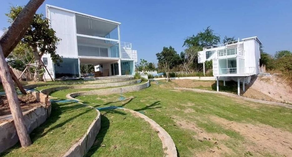 For sale 4 bedrooms house in Doi Lo, Chiang Mai