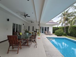 For sale 4 bedrooms villa in Cha Am, Phetchaburi