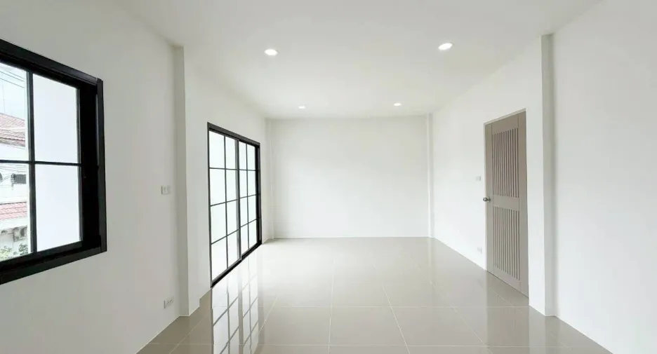 For sale 3 bedrooms townhouse in Mueang Phuket, Phuket