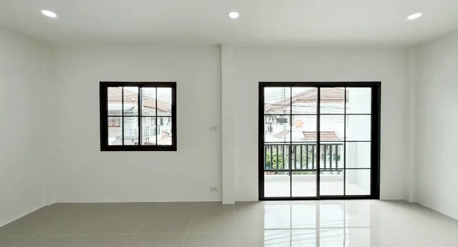 For sale 3 bedrooms townhouse in Mueang Phuket, Phuket