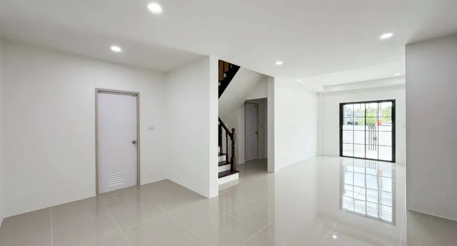For sale 3 bedrooms townhouse in Mueang Phuket, Phuket
