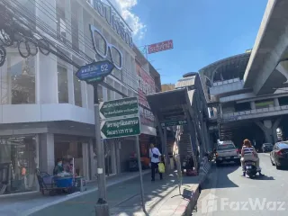 Haus zum Kauf mit 3 Zimmer in Sai Mai, Bangkok
