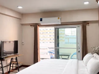Studio Condo In Bang Lamung, Chonburi