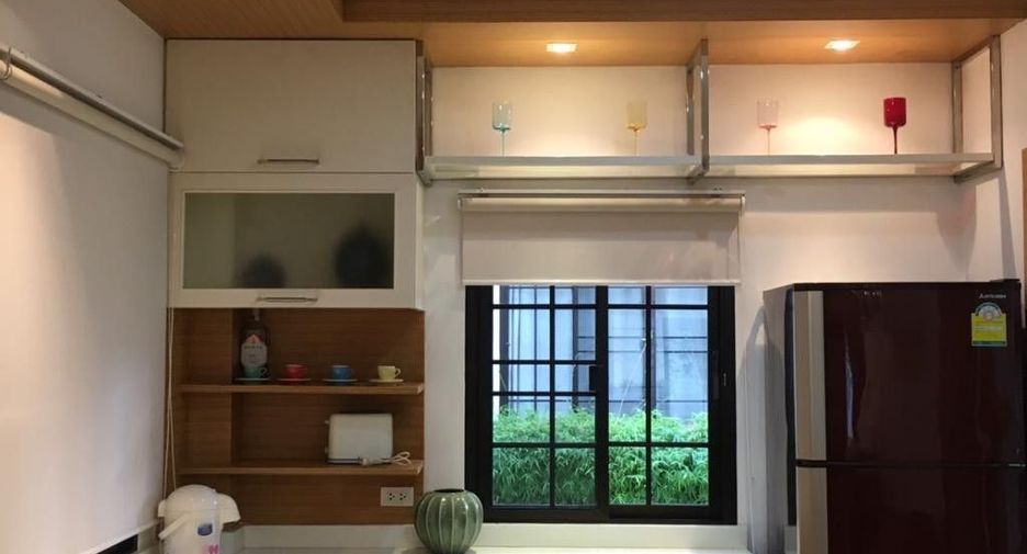 À vendre 4 chambres maison à Saraphi, Chiang Mai