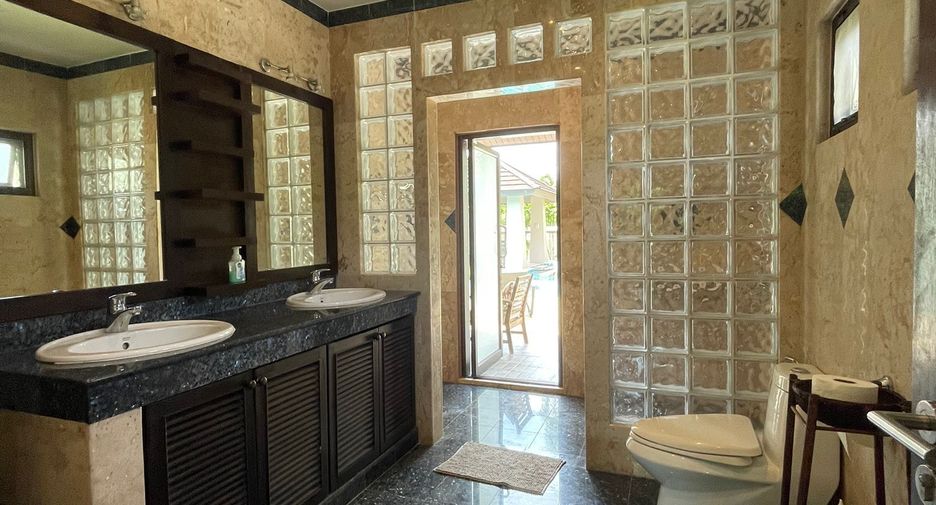 For rent 3 bedrooms villa in Thalang, Phuket