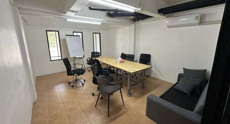 Büro zum Kauf und zur Miete mit 4 Zimmer in Wang Thonglang, Bangkok