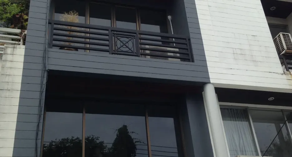 Büro zum Kauf und zur Miete mit 4 Zimmer in Wang Thonglang, Bangkok