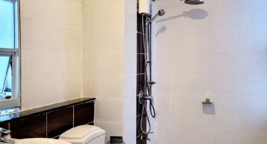 For sale 3 bedrooms townhouse in Prawet, Bangkok