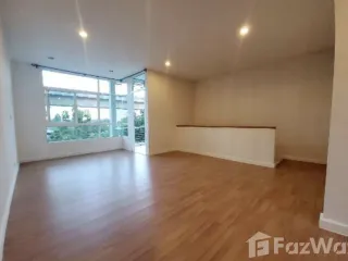 For sale 3 bedrooms townhouse in Prawet, Bangkok
