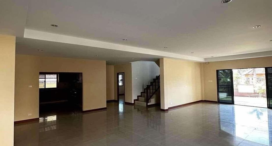 For sale 5 bedrooms villa in Bang Lamung, Chonburi