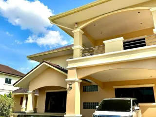 À vendre 5 chambres villa à Bang Lamung, Chonburi