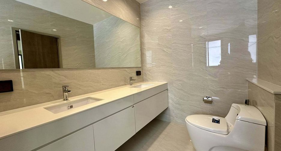 For sale 4 bedrooms house in Prawet, Bangkok