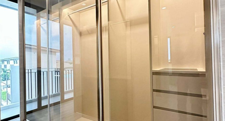 For sale 4 bedrooms house in Prawet, Bangkok