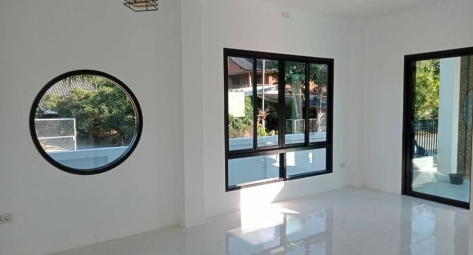 For sale 2 bedrooms house in Saraphi, Chiang Mai