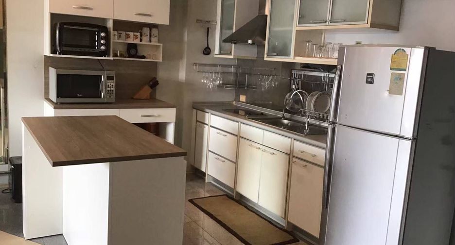 For sale and for rent 2 bedrooms condo in Khlong Toei, Bangkok