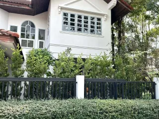 Casa en venta de 4 habitaciones en Bang Kapi, Bangkok