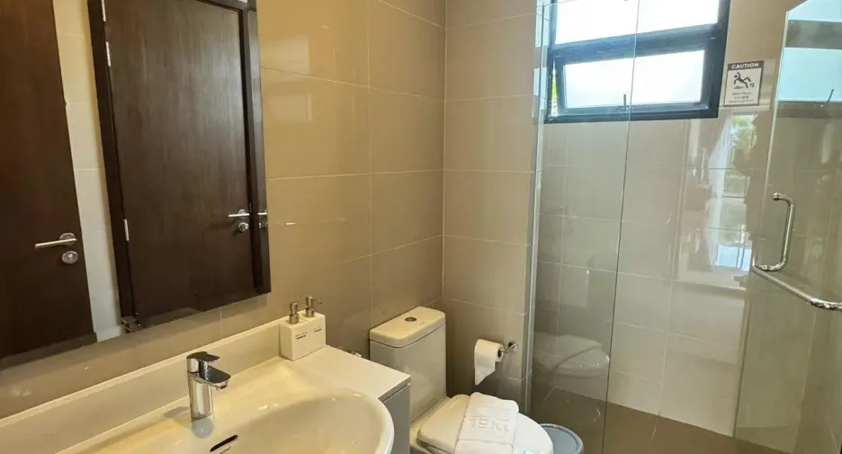 For sale 5 bedrooms villa in Thalang, Phuket