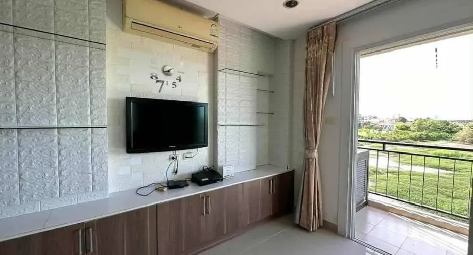 For rent 1 bed condo in Bang Lamung, Chonburi