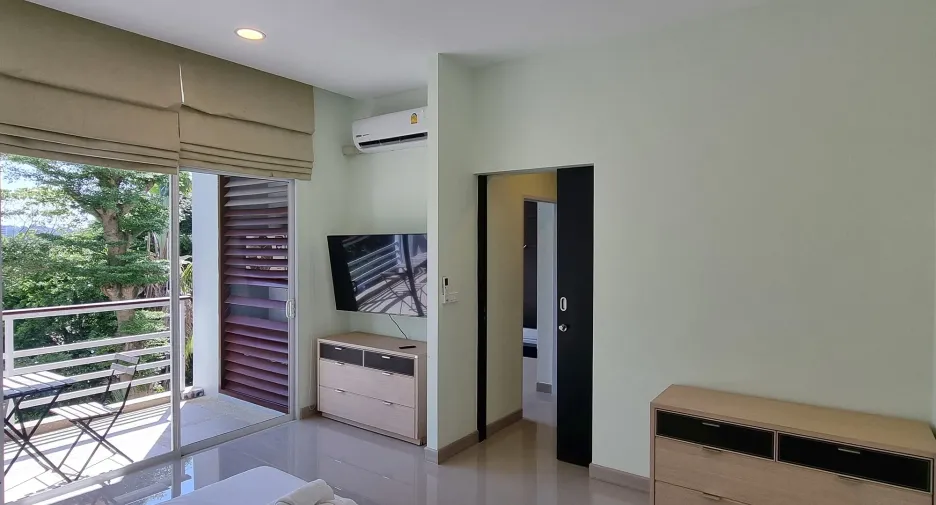 For sale 3 bedrooms condo in Mueang Phuket, Phuket