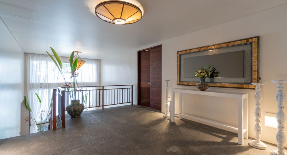 For rent 5 bedrooms villa in Thalang, Phuket