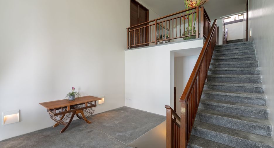 For rent 5 bedrooms villa in Thalang, Phuket