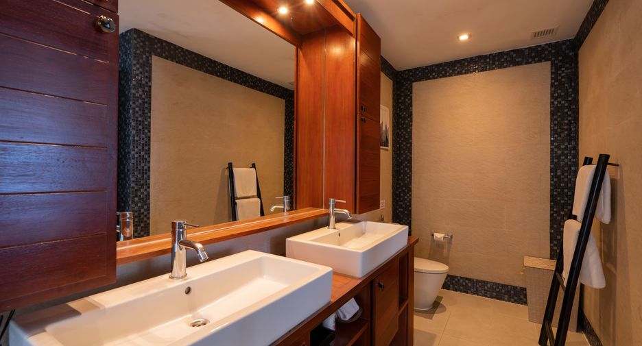 For rent 5 bedrooms villa in Thalang, Phuket
