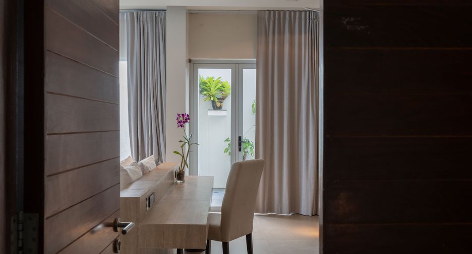 For rent 5 bedrooms villa in Thalang, Phuket