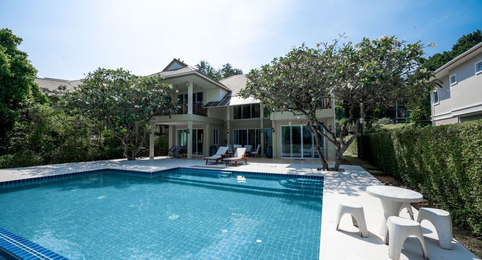 For rent 3 bedrooms villa in Hua Hin, Prachuap Khiri Khan