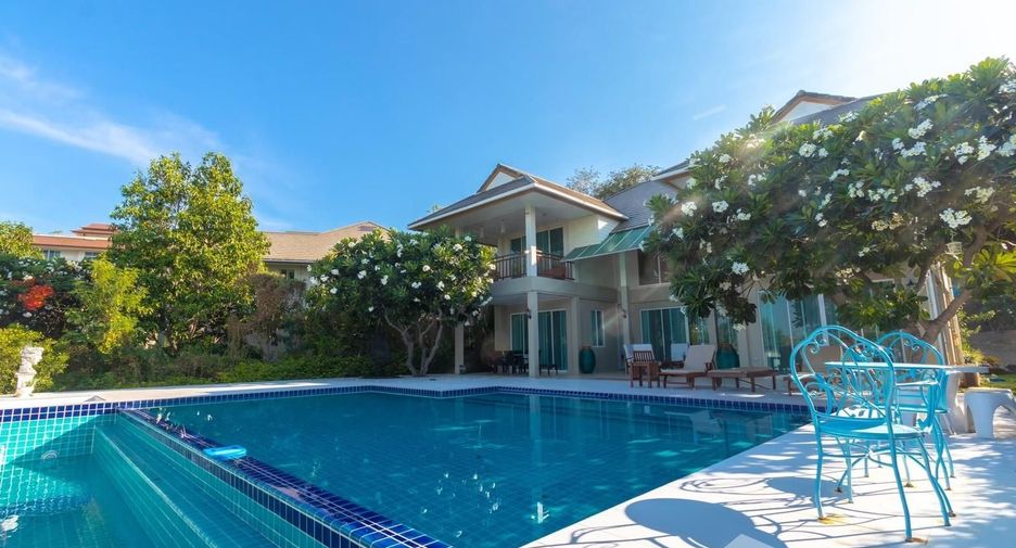 For rent 3 bedrooms villa in Hua Hin, Prachuap Khiri Khan