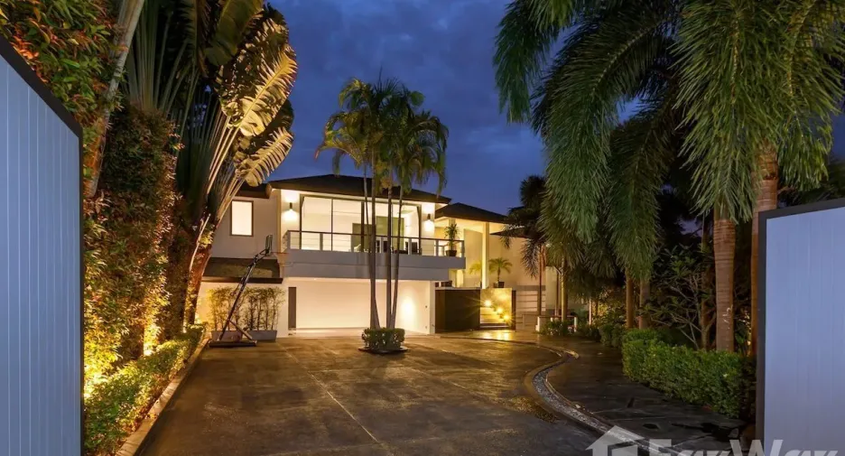 For sale and for rent 6 bedrooms villa in Kathu, Phuket