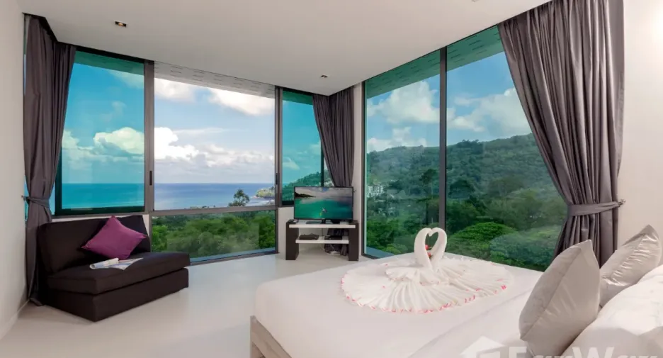 For sale and for rent 6 bedrooms villa in Kathu, Phuket