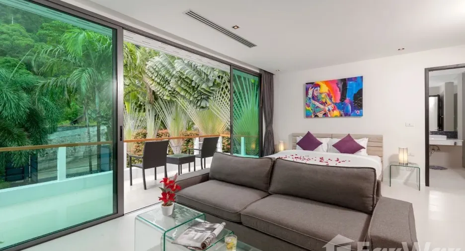 For sale and for rent 6 bedrooms villa in Kathu, Phuket